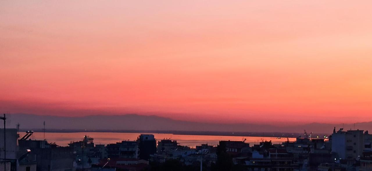 Sunset Rooftop Apartment 테살로니키 외부 사진